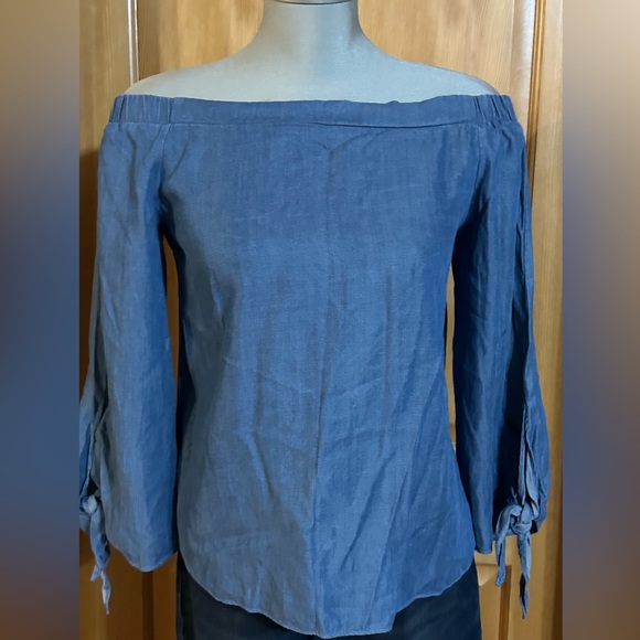 Off the Shoulder Denim/Chambray Shirt - Picture 2 of 9